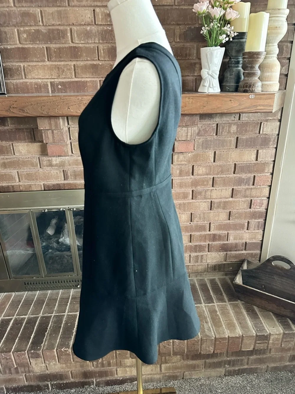 Vineyard Vines Little Black Dress Size 4 Sleeveless Drop Waist Flare Hem LBD